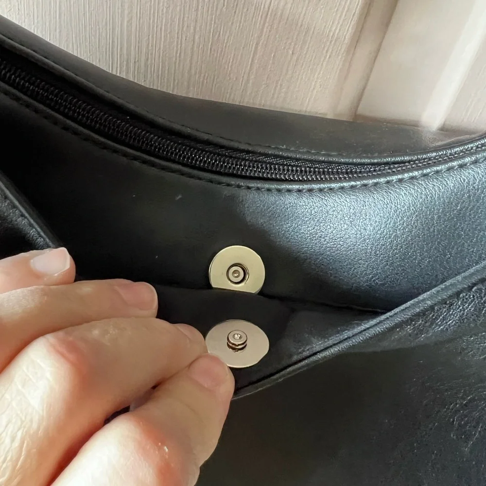 Aurielle Black Leather Shoulder Bag Handbag Card Case Key Chain 11.5x8.5
